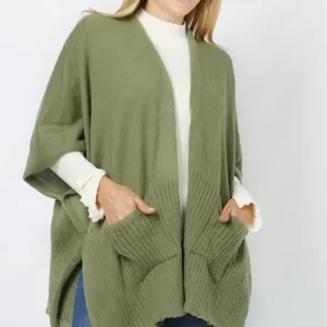 One Size Cape With Pockets