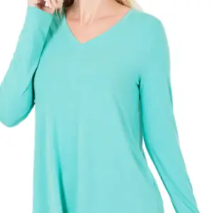 LONG SLEEVE V-NECK TOP WITH ROUNDED HEM LINE