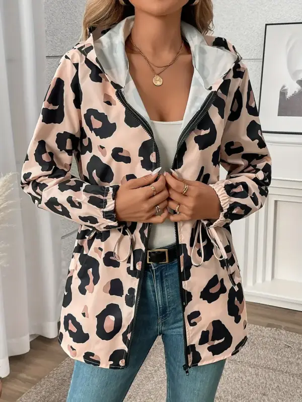 ANIMAL PRINT HOODED WIND BREAKER